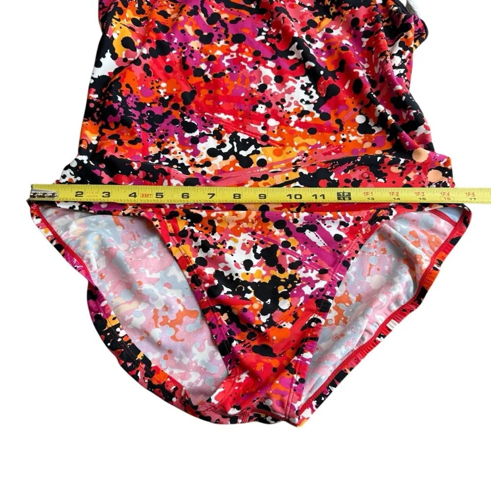 Nike Women’s Size 14 One‎ Piece Swimsuit Red Orange Abstract Open Back Sporty